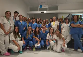 Personal de la UCI en uno de los turnos diurnos en el hospital de Salamanca