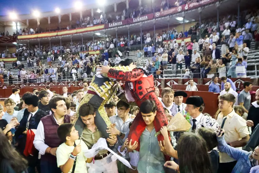 Puerta Grande En Salamanca De Ismael Martín Con Marco Pérez En 2025 | Juanes