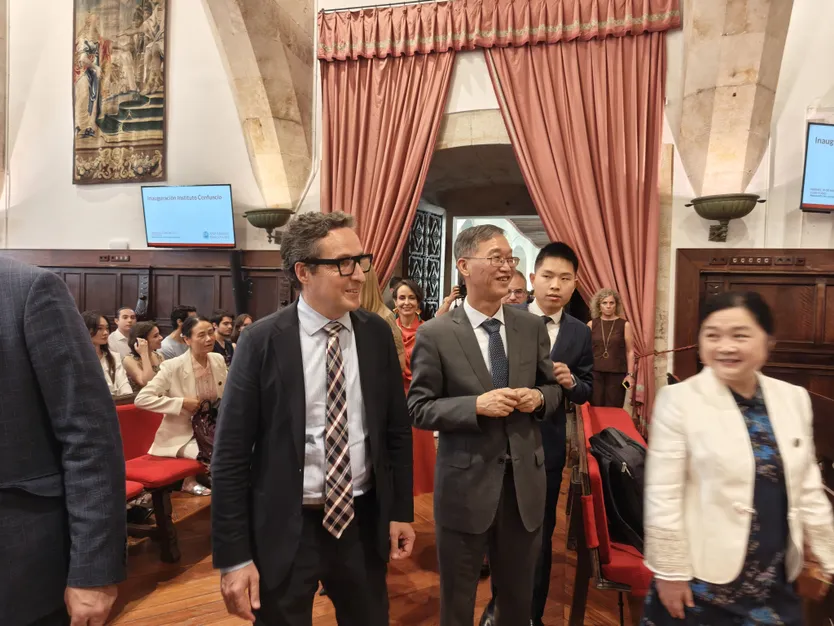 Inauguración Instituto Confucio en Salamanca. S24H.