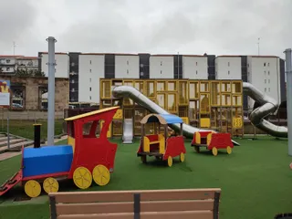 Ampliación zona de juegos infantiles Plaza de la Concordia (10)