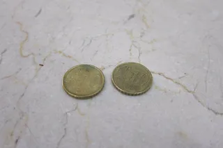 Juego de las chapas. Foto EP