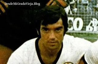 Enrique Miguel Martín con la camiseta de la UDS. Fotografía del Diario As, extraída del blog 'Desde mi grada vieja'