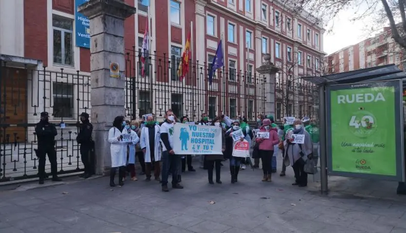 concentración en Valladolid en defensa del Hospital de BéjarConcentración a las puertas de Hospital de BéjarIMG 20201215 130318