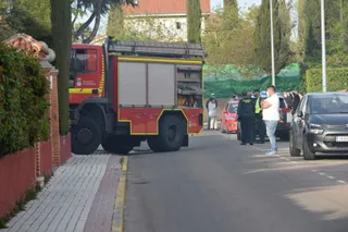 Los bomberos de la Diputación extinguen un incendio originado en el garaje de una vivienda de Cabrerizos