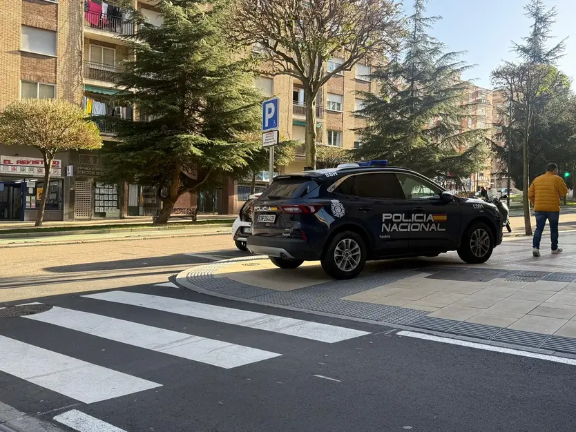 Intentan robar en un supermercado en Alfonso VI
