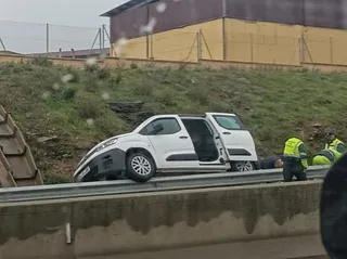 Salida de vía de un turismo en la A-62 - S24H