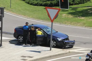 Accidente glorieta Leonardo Da Vinci (5)