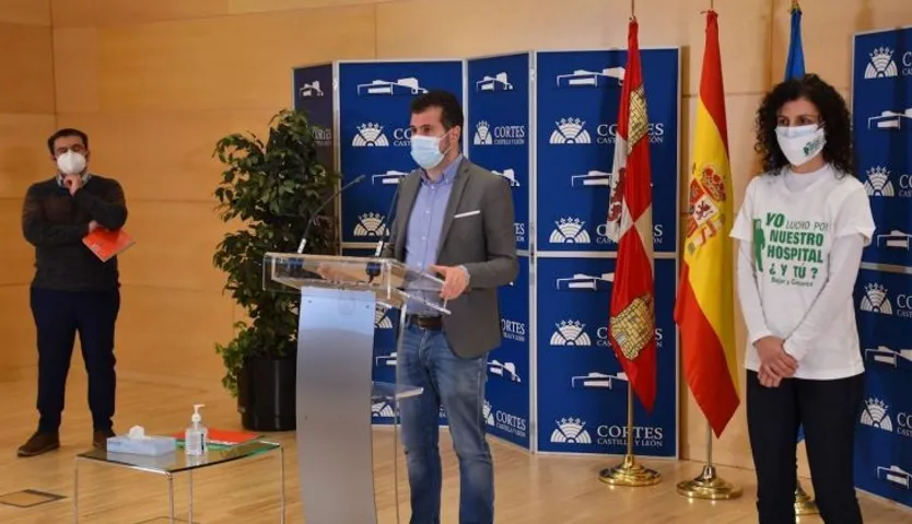 Encuentro de Luis Tudanca con la Plataforma Sanidad Pública de Béjar