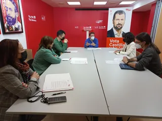 El PSOE se reúne con jóvenes investigadores
