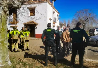 Guardia Civil y bomberos buscan a un hombre en Ciudad Rodrigo | ICAL