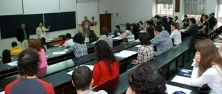 Nueva oferta de plazas de profesores para las facultades de Medicina y Biología