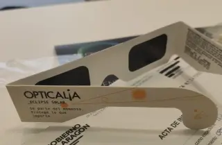 Gafas no homologadas para ver el eclipse 