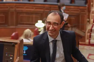 Serrada en el Congreso