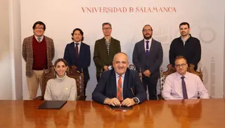 La ministra de Comercio Exterior e Inversiones de Ecuador visita la Universidad de Salamanca. Foto Comunicación USAL