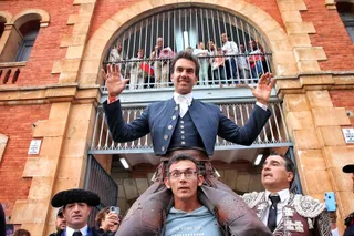 Sergio Galán abre la primera Puerta Grande la feria. Fotos Andrea M.