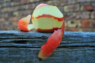 imagen recurso de manzana pelada. EP