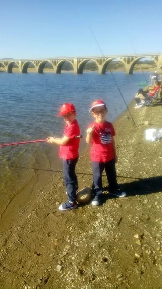 Campeonato de pesca infantil