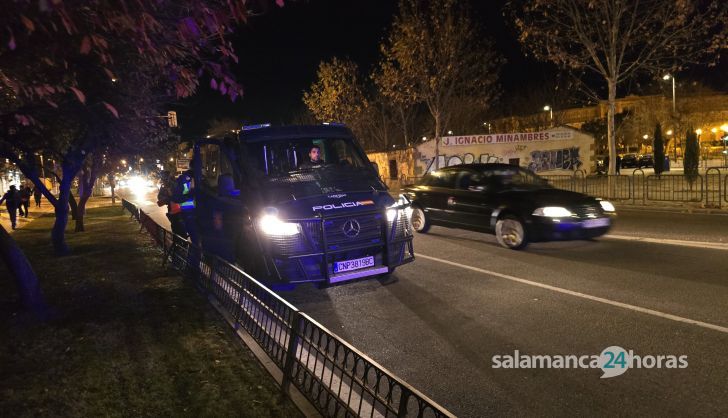 Contro policial en la avenida de los Agustinos Recoletos. Fotos Andrea M. (2)