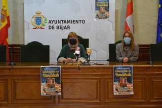 Ana Peralejo y Carmen Rubio, Ayuntamiento de Béjar