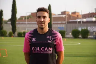 Jon Rojo, en el primer entrenamiento de Unionistas | FOTO SALAMANCA24HORAS.COM