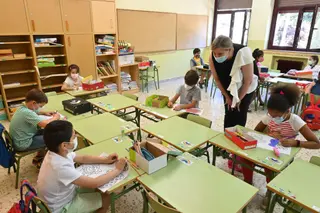 La consejera de Familia, Isabel Blanco, visita el colegio Rufino Blanco de Salamanca. Foto Junta de Castilla y León (2)
