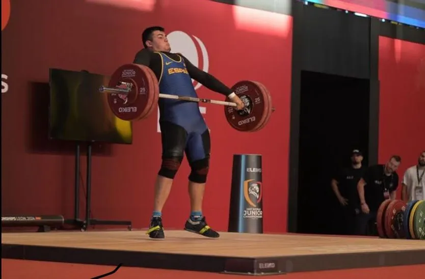 José García Rodríguez en el Campeonato del Mundo de Halterofilia Junior