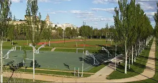 La facultad de Geografía e Historia la USAL se prepara para su benéfico torneo de fútbol 7 - USAL