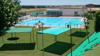 Aldeatejada destina 5.000 euros para ayudar a sus vecinos a disfrutar de las piscinas
