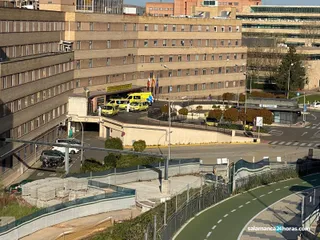 Ambulancias Hospital Clínico coronavirus (2)