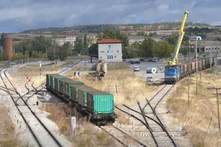 Fomento podría retomar el tren directo si las empresas demuestran que lo necesitan
