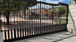 El parque de la Huerta está cerrado durante más de un día por el tratamiento realizado