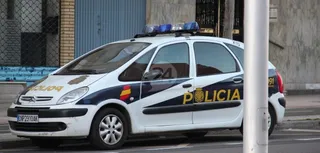 Un policía libre de servicio evita un hurto al descuido en un supermercado de la avenida de Villamayor
