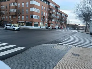 Peligroso cruce de Licenciado Vidriera y Bachiller Sansón Carrasco