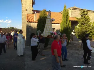 Procesión en sardón de los frailes (14)