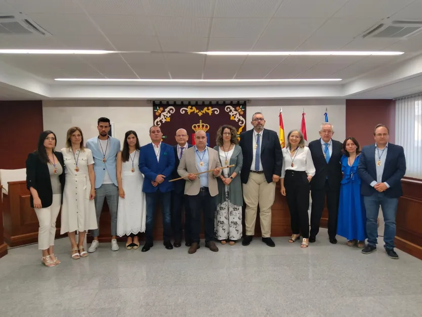 Constitución del Ayuntamiento de Villares de la Reina