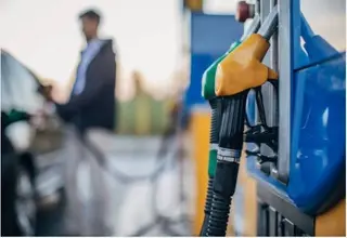 El gasto en combustible de los españoles cae un 25% por el teletrabajo o las restricciones de movimientos