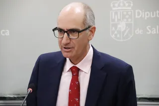 Javier iglesias y Ricardo Rivero presentan la convocatoria del lll Plan de Empleo Juvenil Universitario