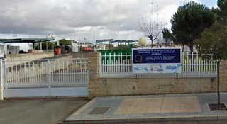 Detenidos tres jóvenes por robar en el punto limpio de Capuchinos