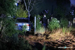 Un turismo se sale de la vía en la carretera de Aldealengua y acaba en los terrenos de una vivienda