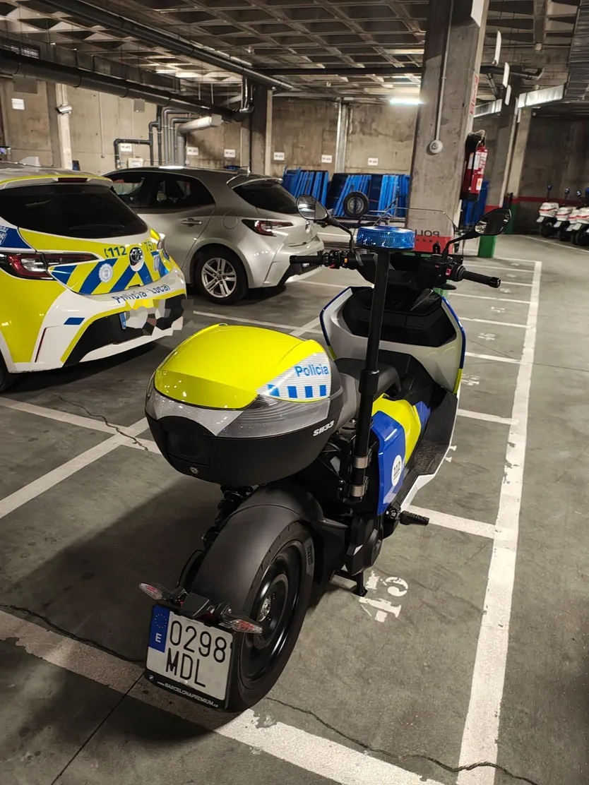Moto eléctrica de la Policía Local de Salamanca (2)
