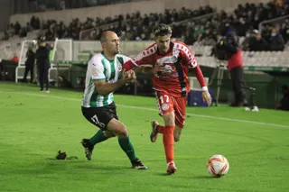 Rayco, ante Medina / FOTO UNIONISTAS CF