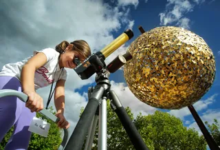El sol concita en Ciudad Rodrigo a aficionados a la astronomía de todo el país | Foto: José Vicente (Agencia ICAL)