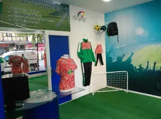 Roban en la tienda oficial del Guijuelo horas antes de su inauguración