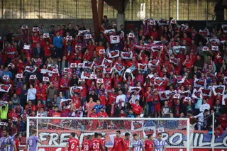 VÍDEO | Un jugador del Numancia y varios de sus acompañantes se encaran y amenazan con armas blancas a los aficionados