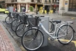 IU propone instaurar el sistema de préstamo de bicicletas