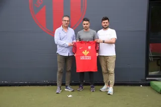 Presentación oficial de Mario Sánchez como entrenador de la Unión Deportiva Santa Marta