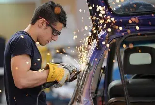 Los jóvenes desempleados vuelven a crecer y se sitúan en niveles de marzo