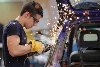Los jóvenes desempleados vuelven a crecer y se sitúan en niveles de marzo