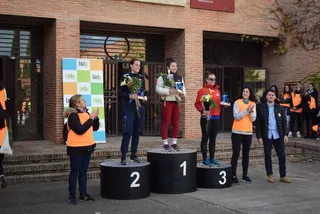 Podio de la III Carrera Universitaria 'Corre sin Resistencia'