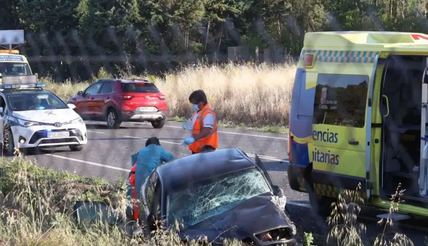 Fuerte accidente en la carretera de Alba de Tormes (1)